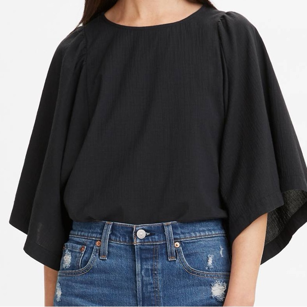 Levi’s Lucy Wing Top